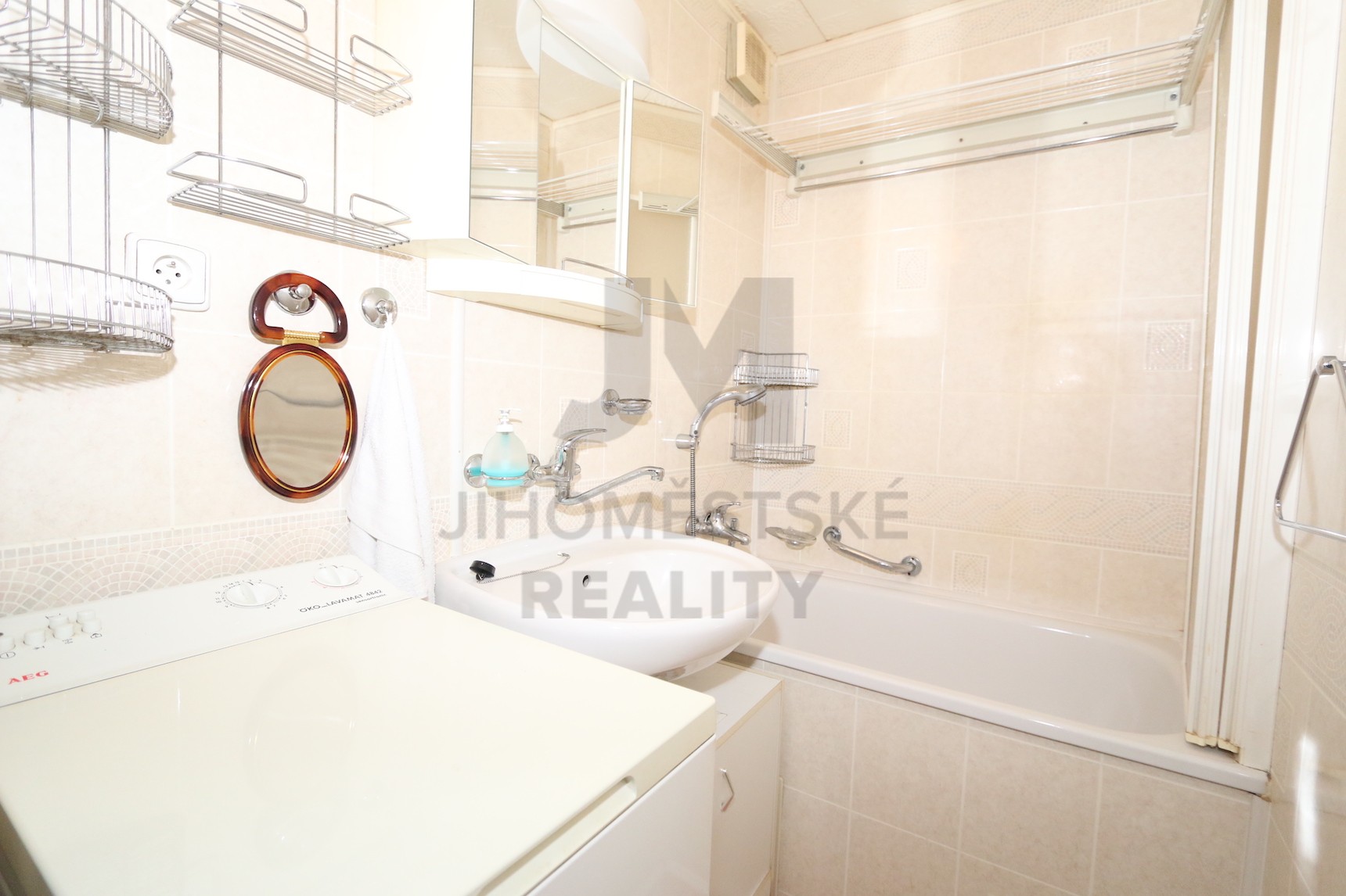 NÁJEM BYTU 2+kk, Křejpského, Praha 4 - Chodov