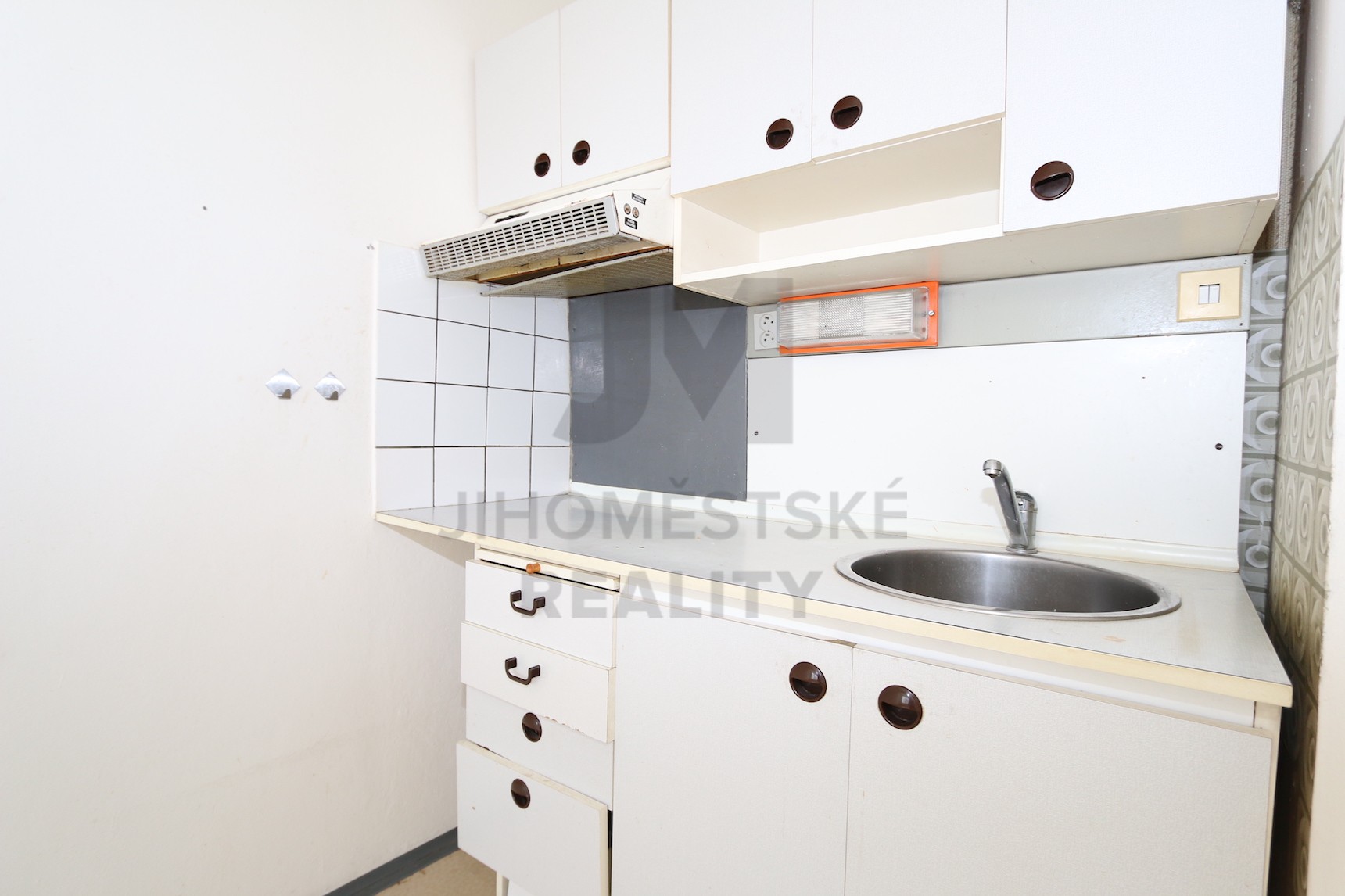 PRODEJ BYTU 1+kk, Leopoldova, Praha 4 - Chodov