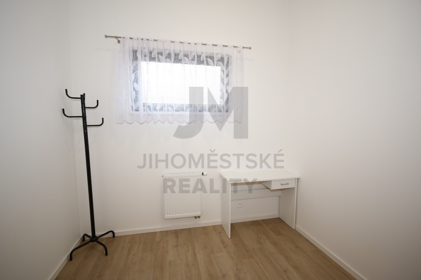 NÁJEM BYTU 3+kk S TERASOU A GAR. STÁNÍM, Květnového vítězství, Praha 4 - Chodov