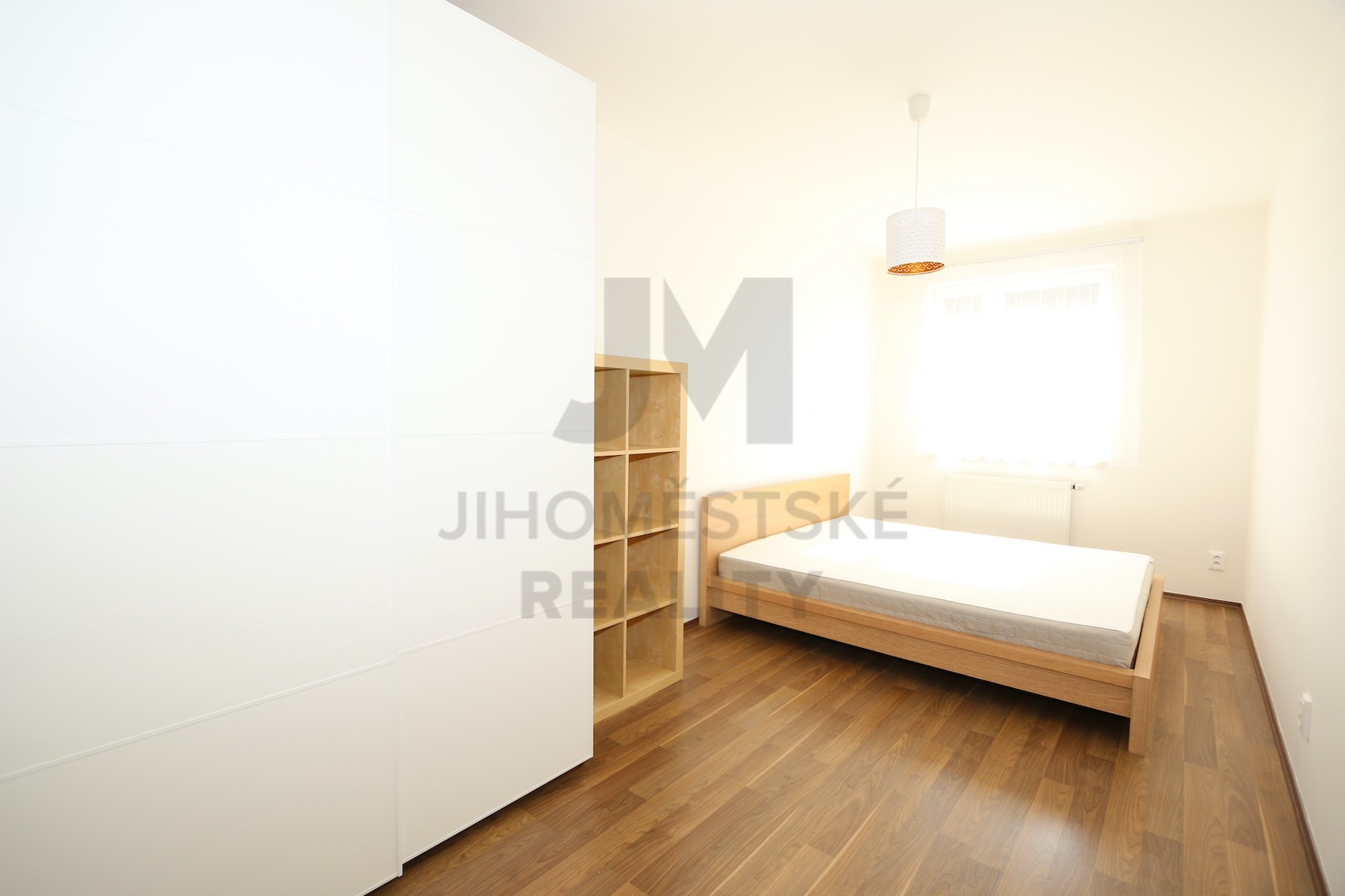 NÁJEM BYTU 2+kk S BALKONEM, Stříbrského, Praha 4 - Háje