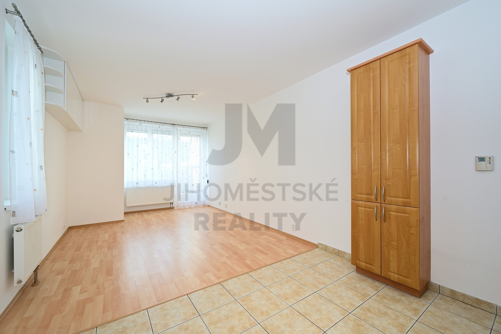 PRODEJ BYTU 3+kk S TERASOU A GAR. STÁNÍM, Divišovská, Praha 4 - Chodov