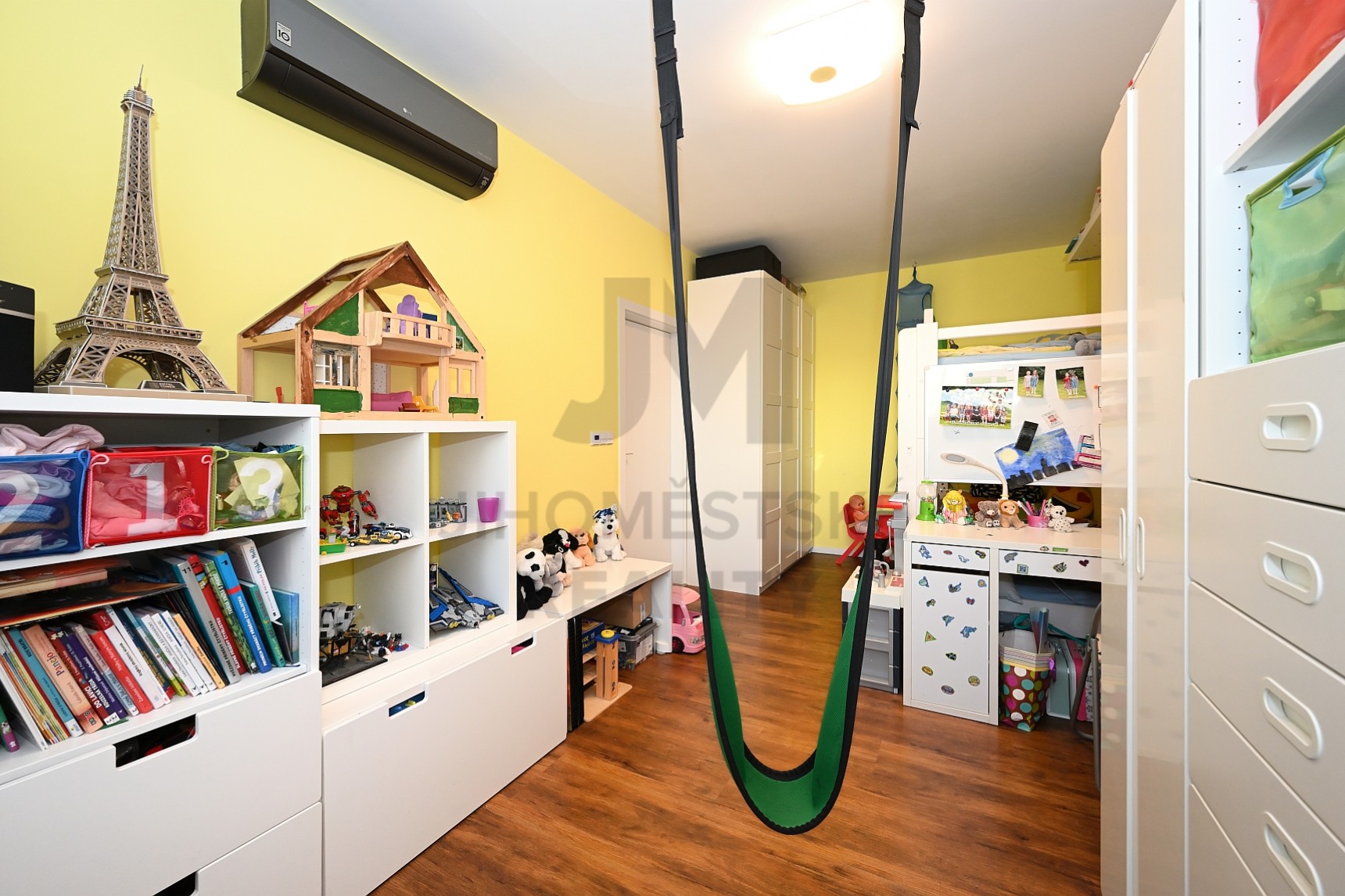 PRODEJ BYTU 4+kk SE 2 BALKONY A GAR. STÁNÍM, Berlínská, Praha 10 - Hostivař