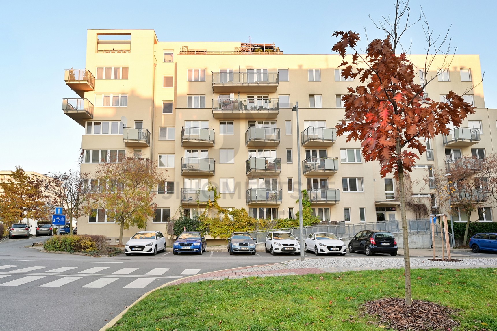 PRODEJ BYTU 4+kk SE 2 BALKONY A GAR. STÁNÍM, Berlínská, Praha 10 - Hostivař