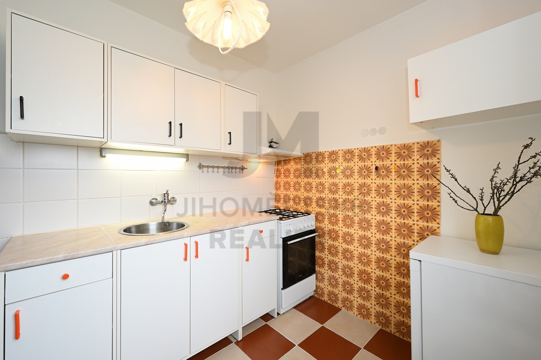 PRODEJ BYTU 3+1 S LODŽIÍ, Štichova, Praha 4 - Háje