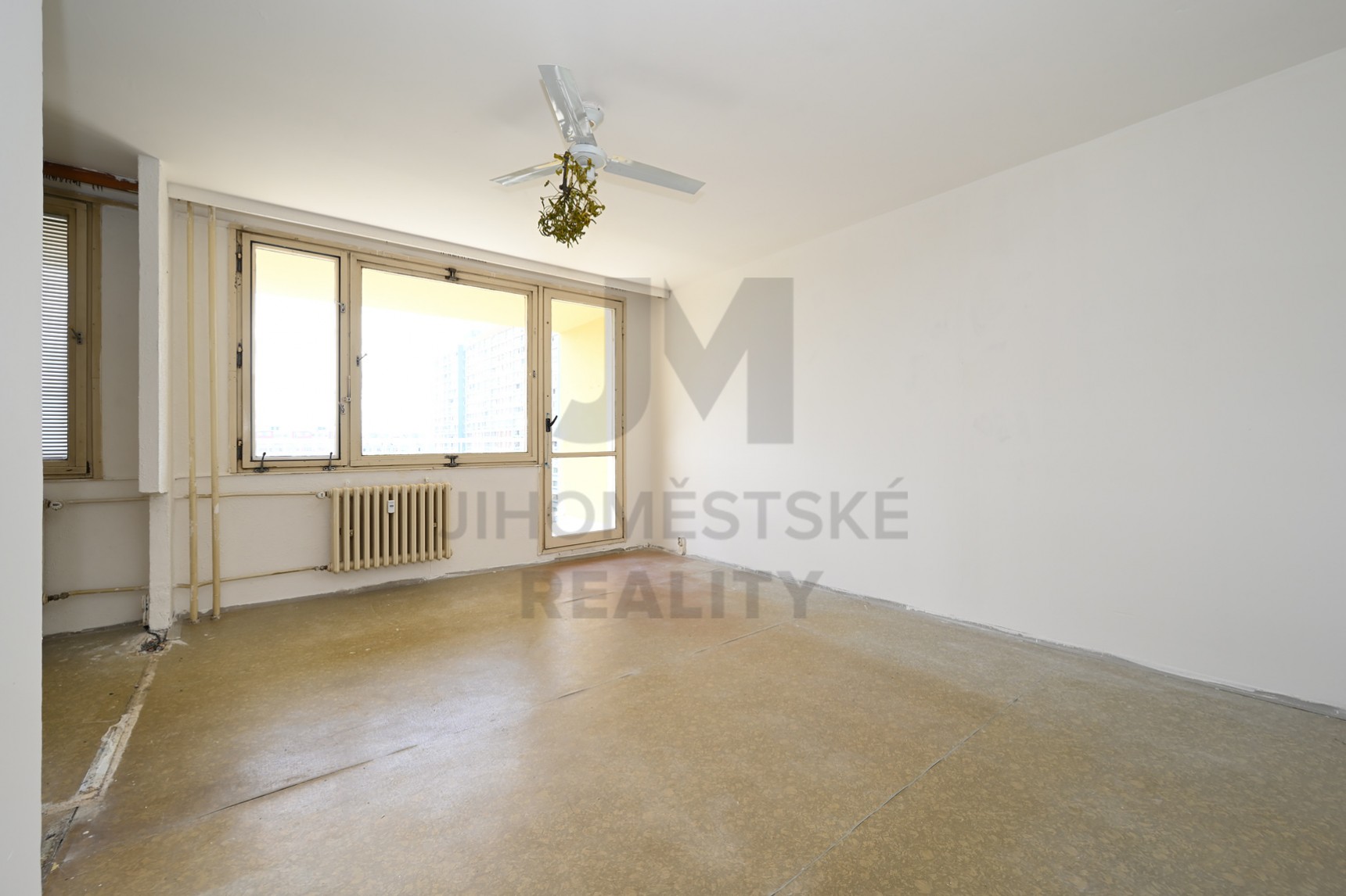 PRODEJ BYTU 1+kk S LODŽIÍ, Katovická, Praha 8 - Bohnice