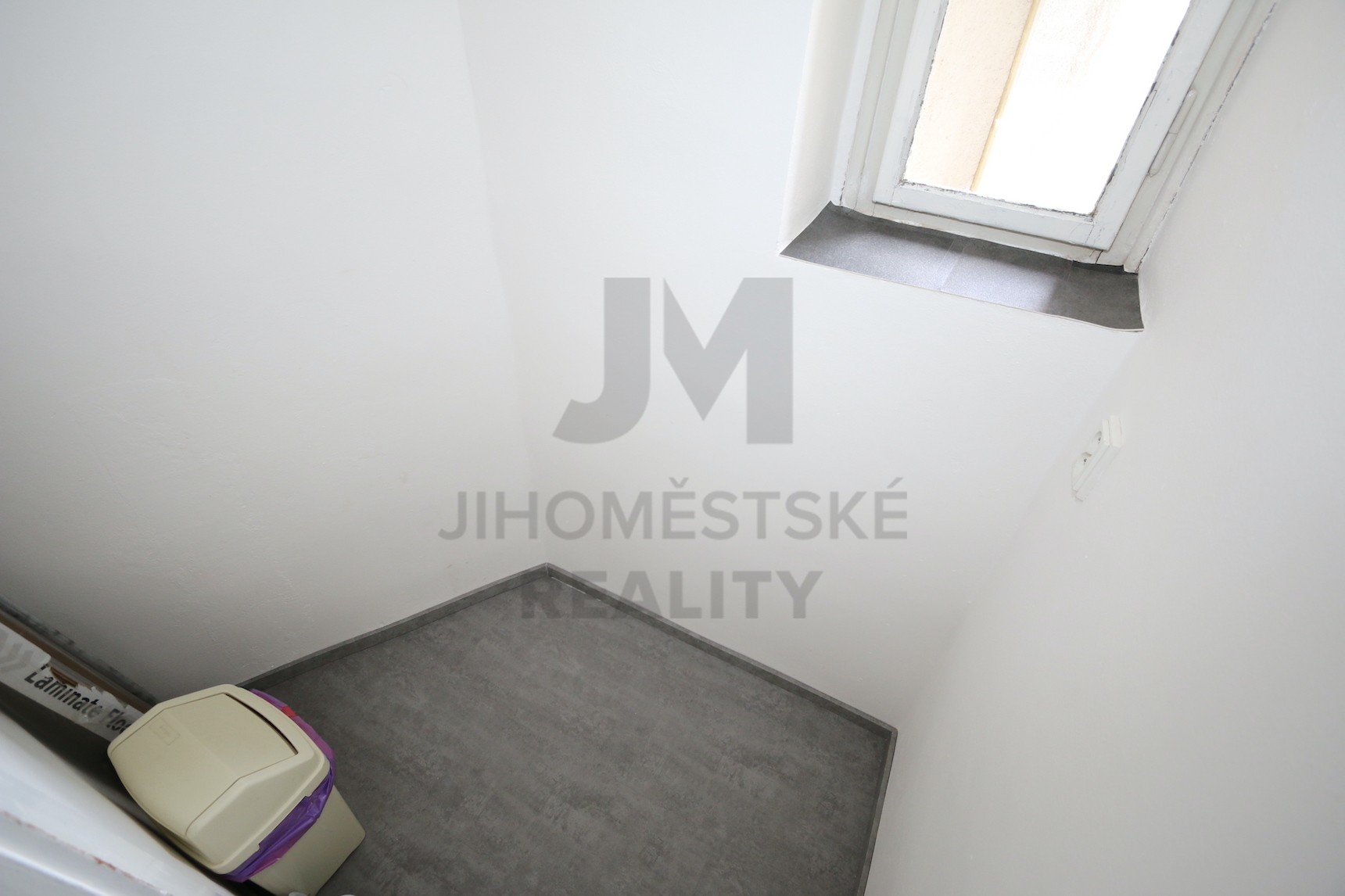 PRODEJ BYTU 2+kk S LODŽIÍ, Na Veselí, Praha 4 - Nusle