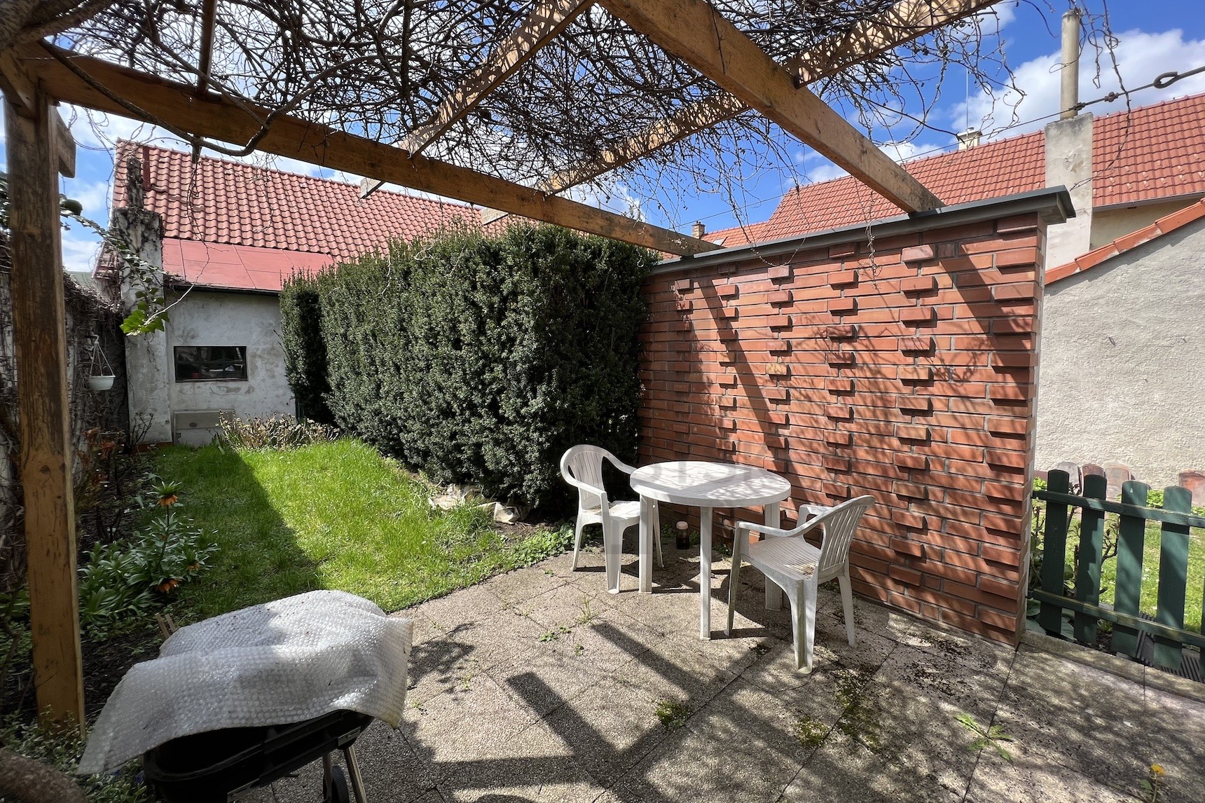 PRODEJ RODINNÉHO DOMU 5+1 S TERASOU, Libušská, Praha 4 - Libuš