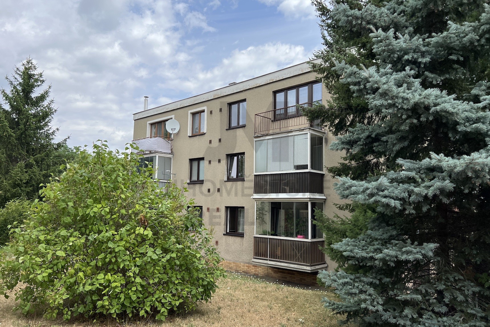 PRODEJ BYTU 3+1 S BALKONEM A GARÁŽÍ, Osnická, Praha 10 - Michle