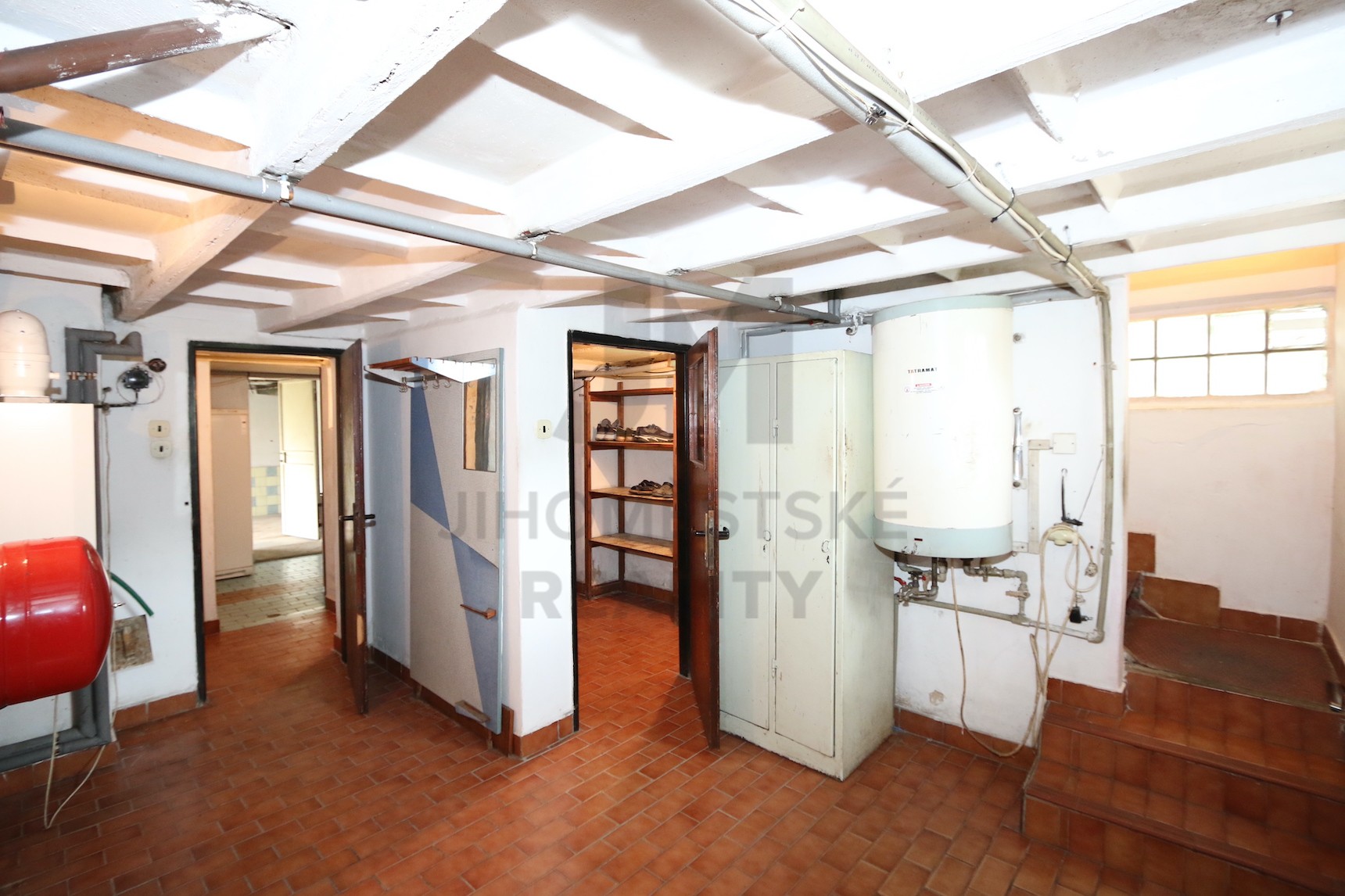 PRODEJ RODINNÉHO DOMU S BALKONEM, TERASOU A GARÁŽÍ, Malý vrch, Blatná - Blatná