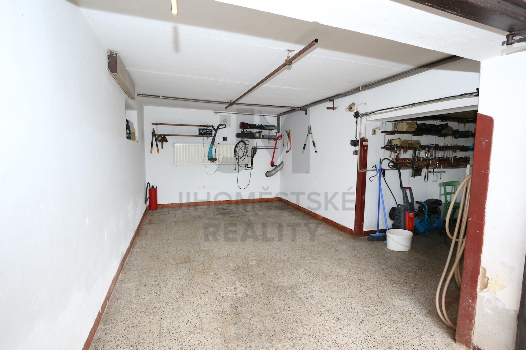 PRODEJ RODINNÉHO DOMU S BALKONEM, TERASOU A GARÁŽÍ, Malý vrch, Blatná - Blatná