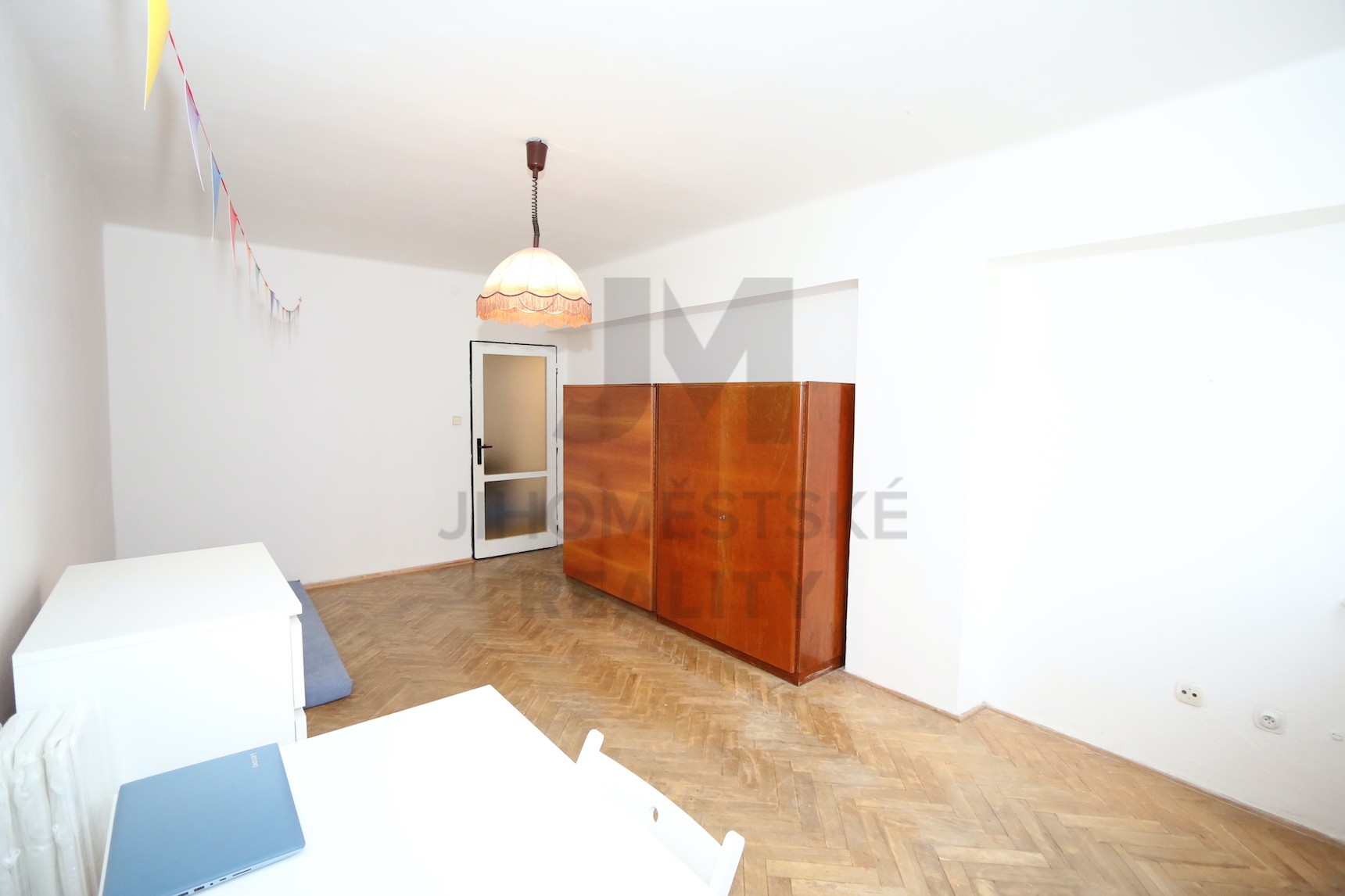 PRODEJ BYTU 2+1 S LODŽIÍ, Schnirchova, Praha 7 - Holešovice