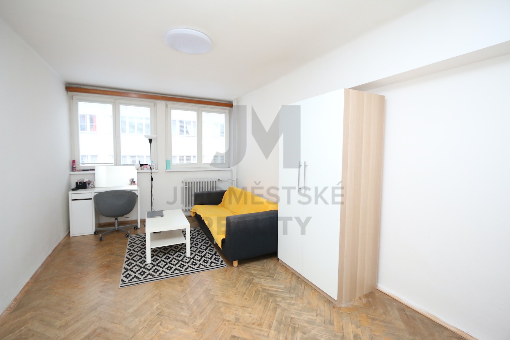 PRODEJ BYTU 2+1 S LODŽIÍ, Schnirchova, Praha 7 - Holešovice