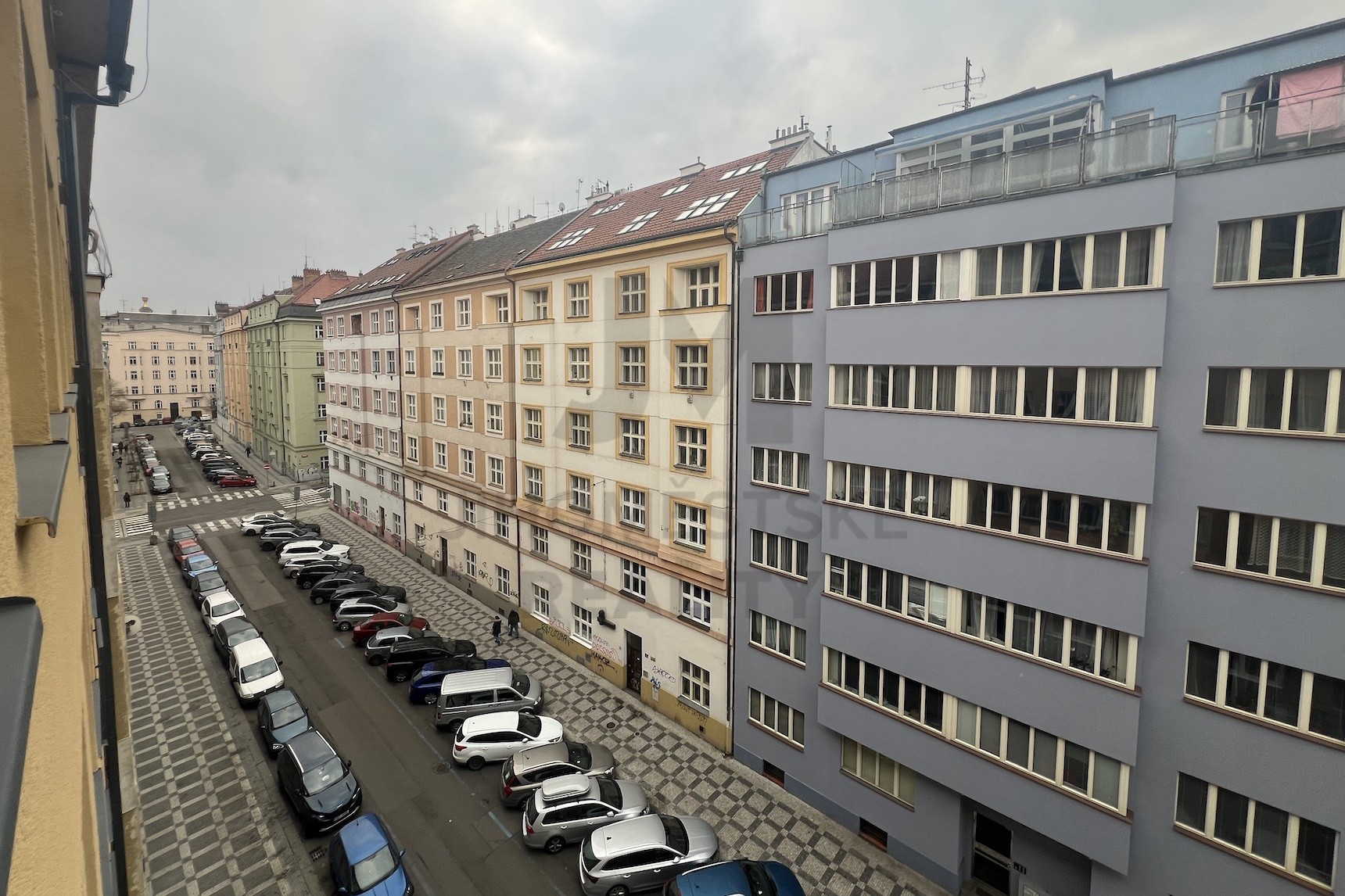 PRODEJ BYTU 2+1 S LODŽIÍ, Schnirchova, Praha 7 - Holešovice