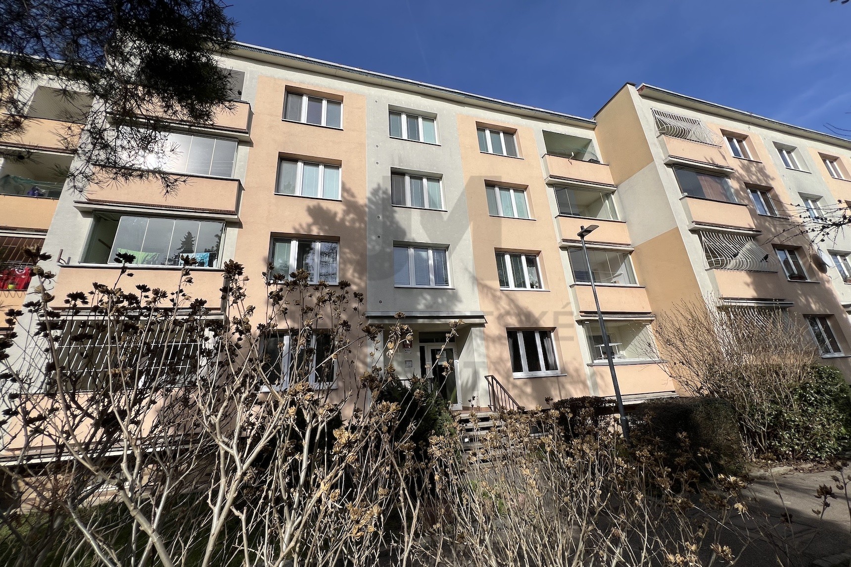 PRODEJ BYTU 2+1 S LODŽIÍ, Na Groši, Praha 10 - Hostivař