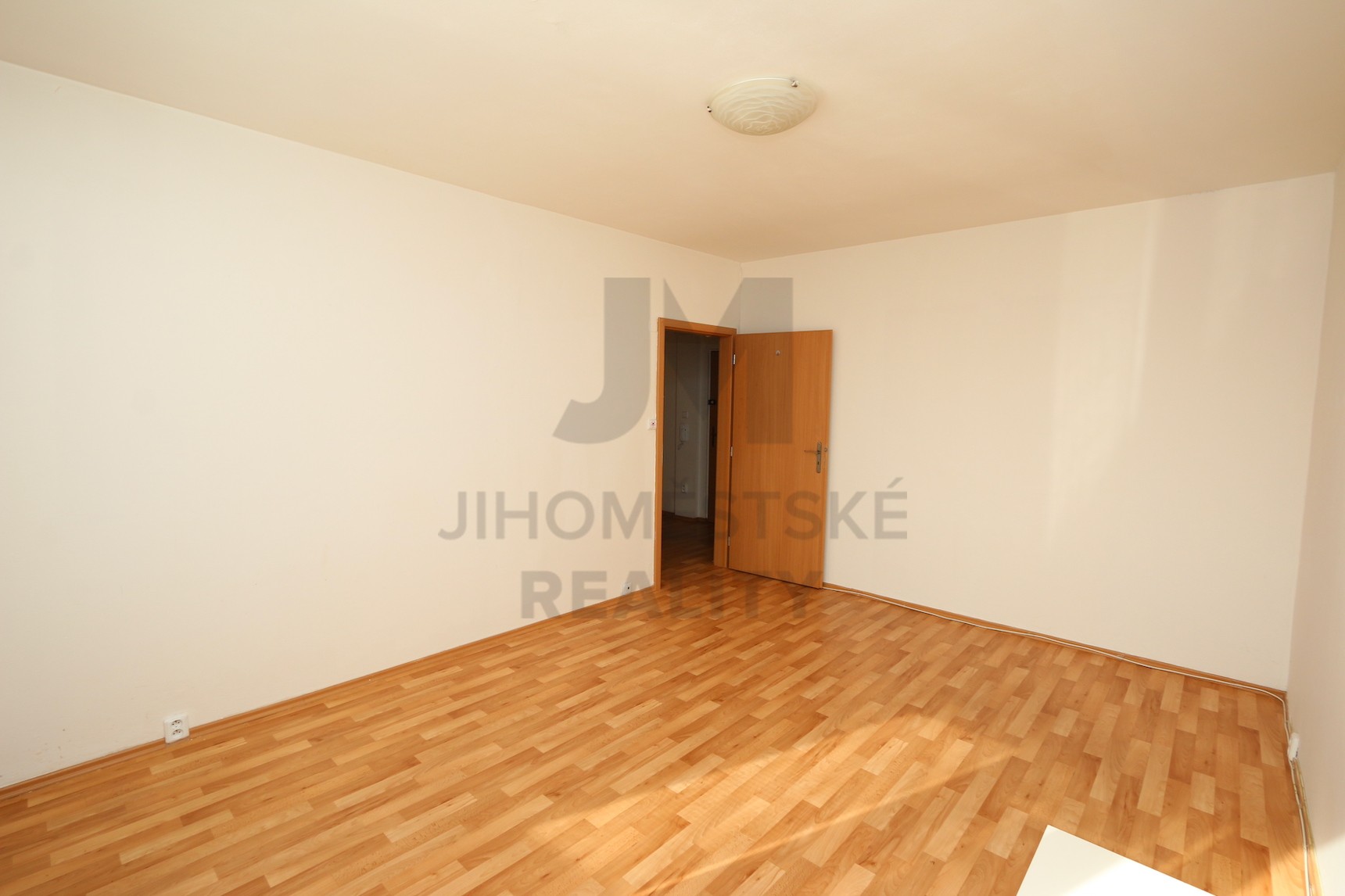 PRODEJ BYTU 2+1 S LODŽIÍ, Na Groši, Praha 10 - Hostivař