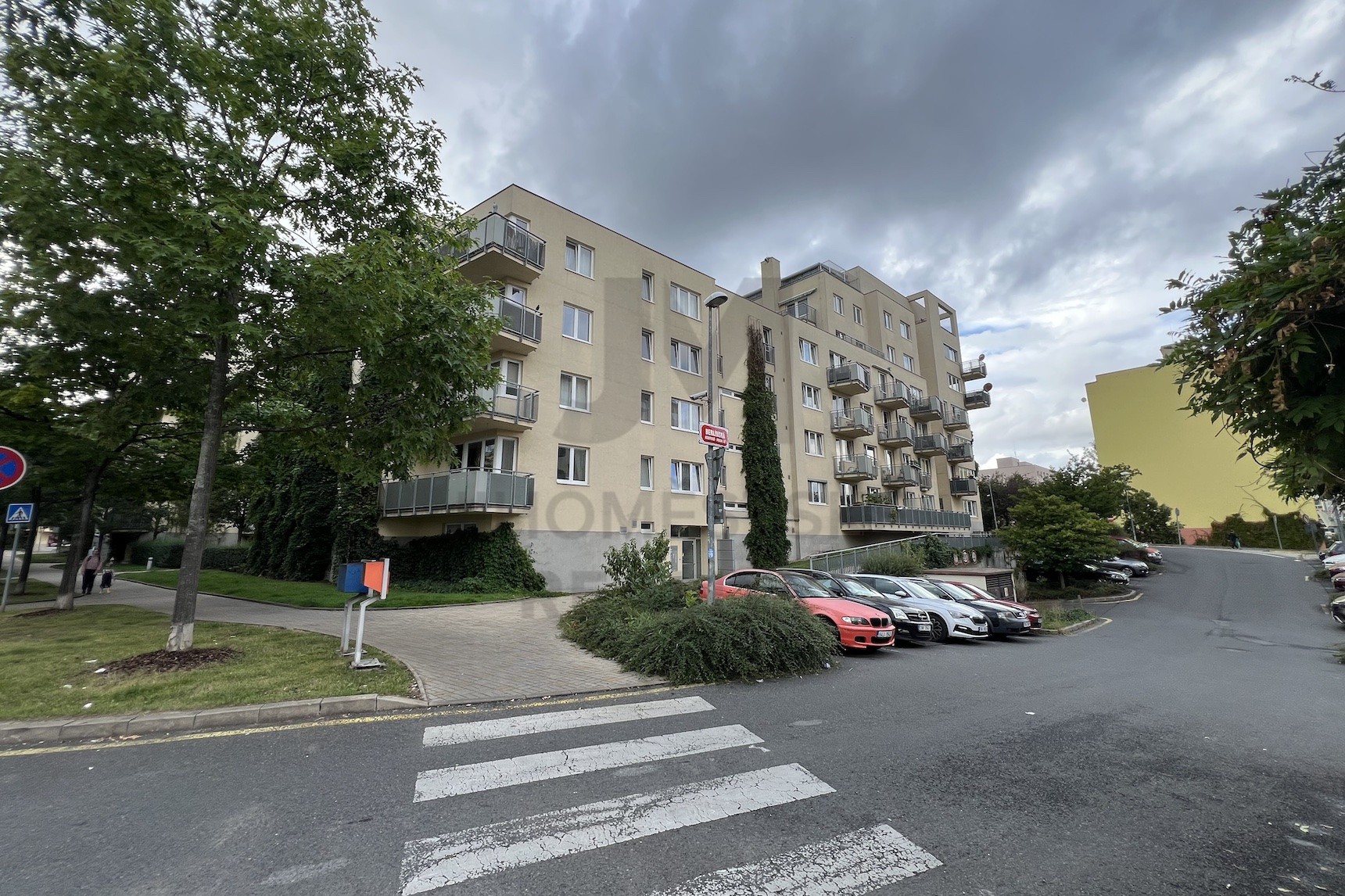NÁJEM BYTU 1+kk S BALKONEM, Berlínská, Praha 10 - Hostivař