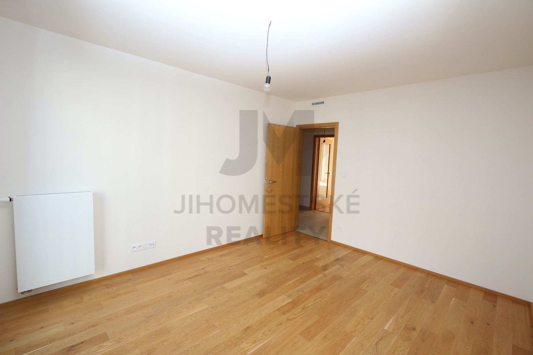 PRODEJ BYTU 3+kk S BALKONEM A GAR. STÁNÍM, Šiklové, Praha 5 - Smíchov