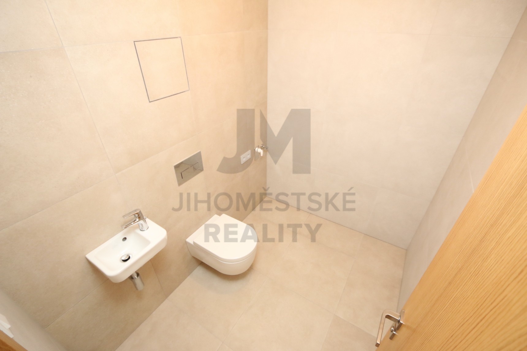 PRODEJ BYTU 3+kk S BALKONEM A GAR. STÁNÍM, Šiklové, Praha 5 - Smíchov