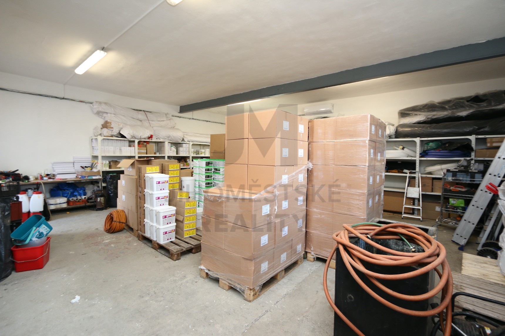 NÁJEM NEBYTOVÉ JEDNOTKY 4+1, Za Cukrovarem, Praha 9 - Čakovice