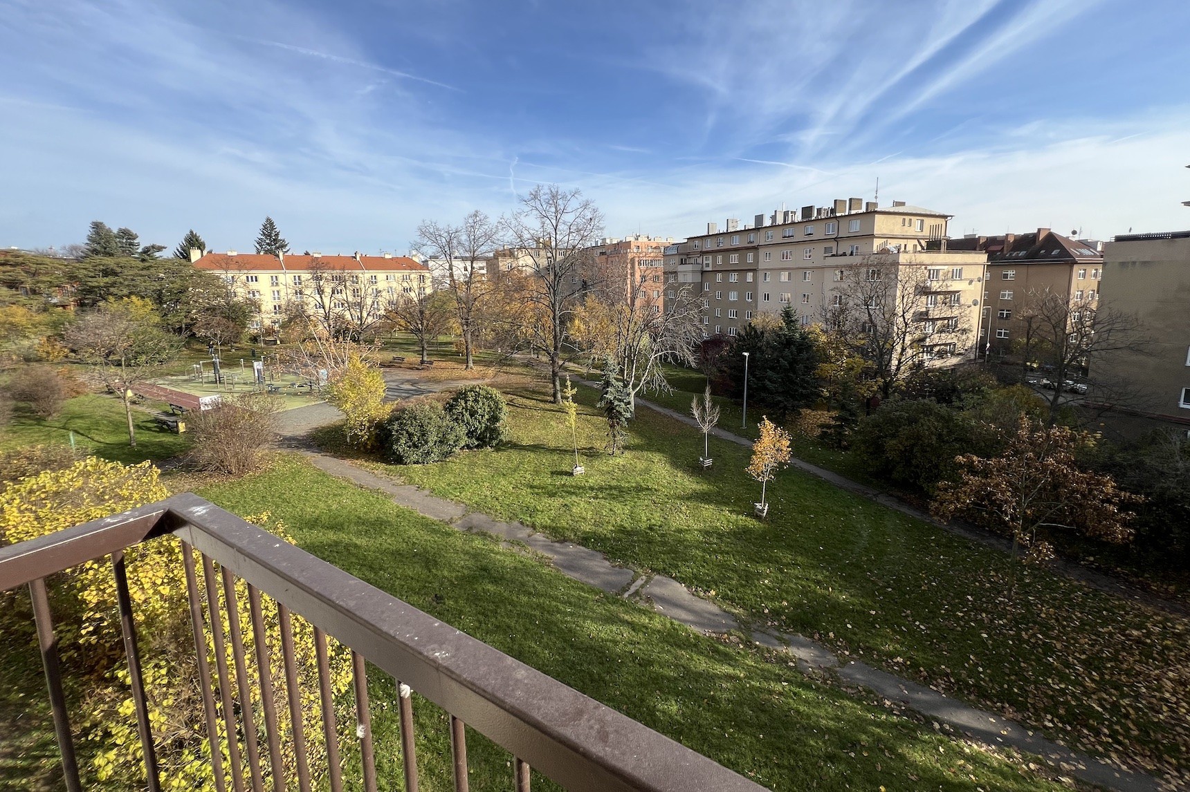 NÁJEM BYTU 2+1 S BALKONEM, Konopišťská, Praha 10 - Vršovice