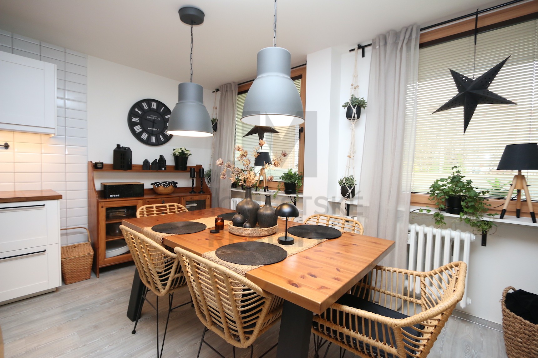 NÁJEM BYTU 3+1 S LODŽIÍ, Neapolská, Praha 10 - Horní Měcholupy