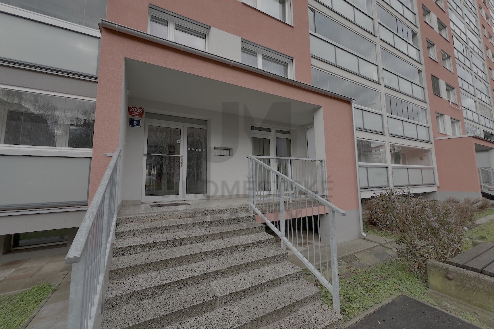 NÁJEM NEBYTOVÉ JEDNOTKY 1+kk, Dědinova, Praha 4 - Chodov