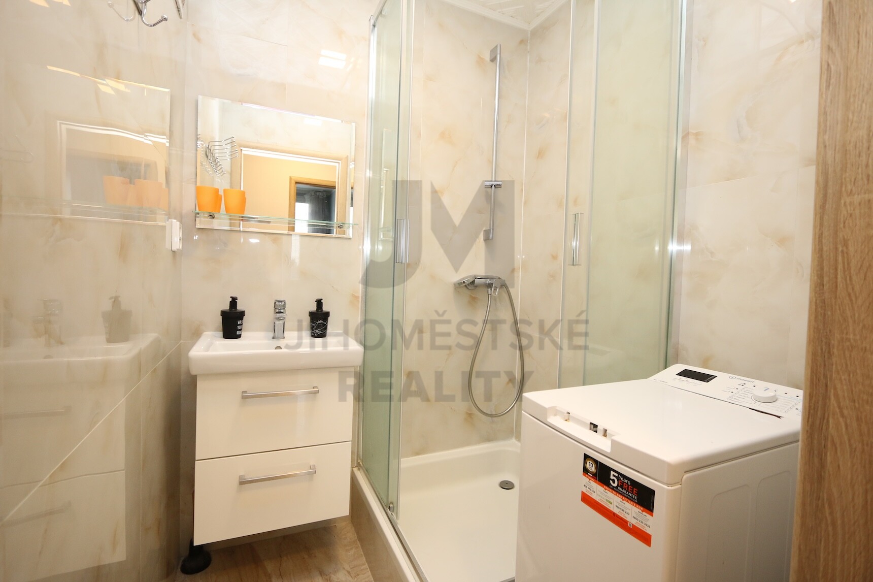 NÁJEM BYTU 3+1 S LODŽIÍ, Na Strži, Praha 4 - Krč