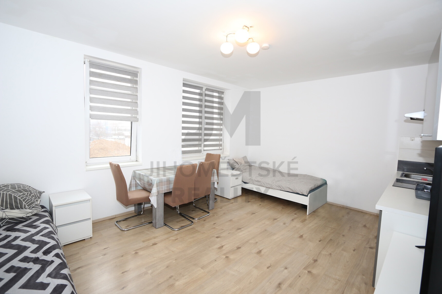 Prodej bytu 1+kk, Bečovská, Praha 10 - Uhříněves