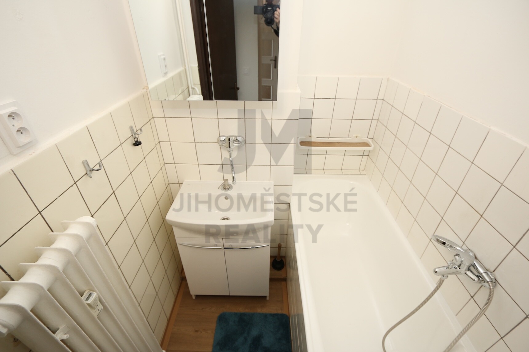 NÁJEM BYTU 2+1, Podolská, Praha 4 - Podolí