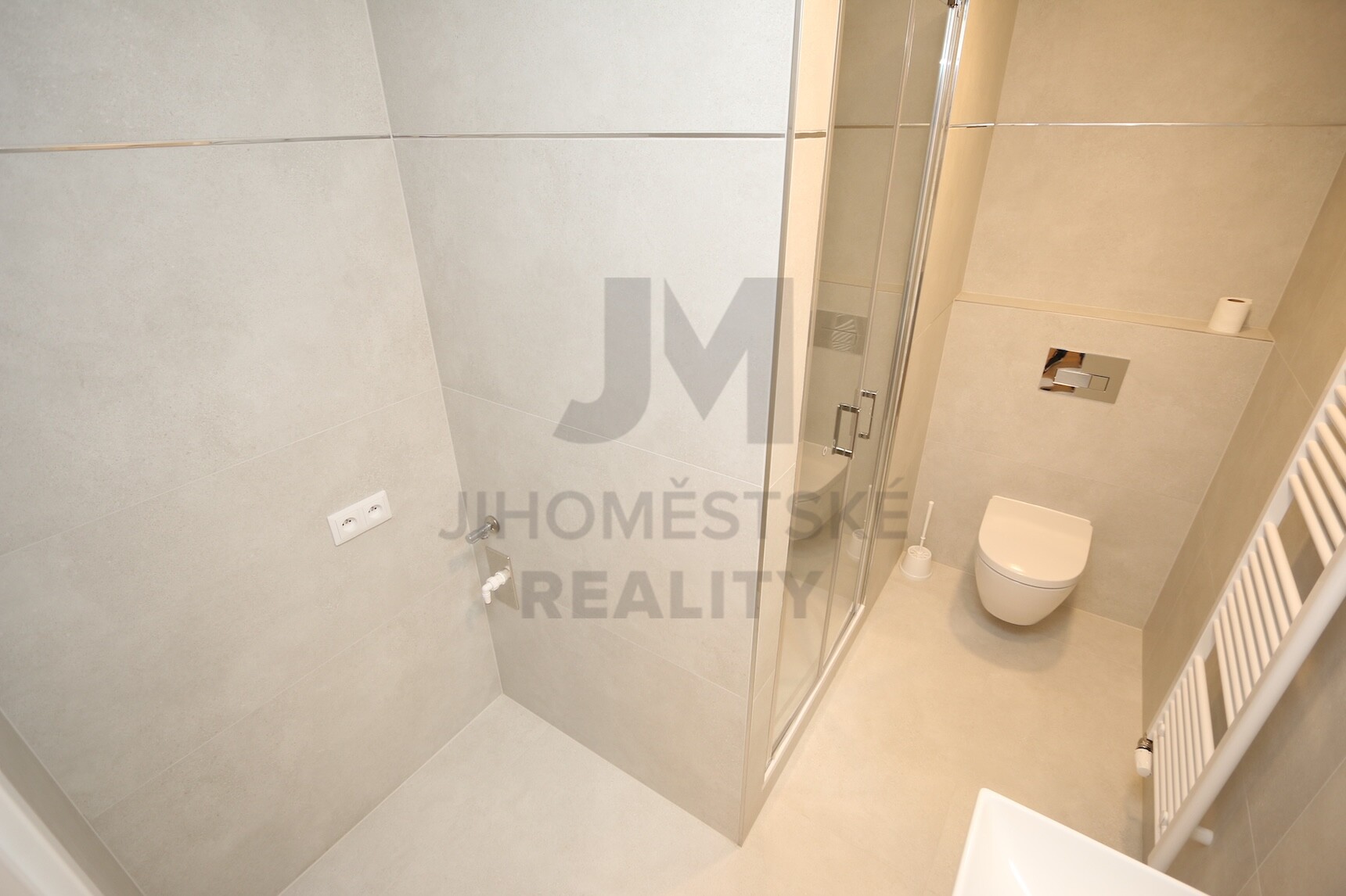 NÁJEM BYTU 1+kk S TERASOU, Klapálkova, Praha 4 - Záběhlice