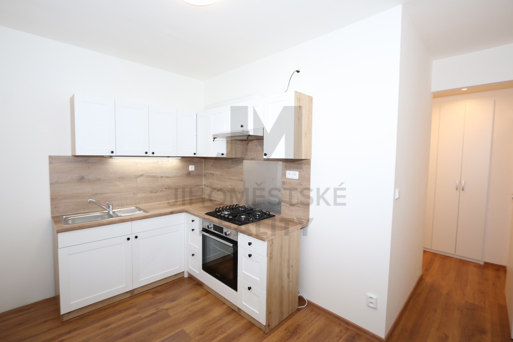 NÁJEM BYTU 2+1, Severní I, Praha 4 - Záběhlice