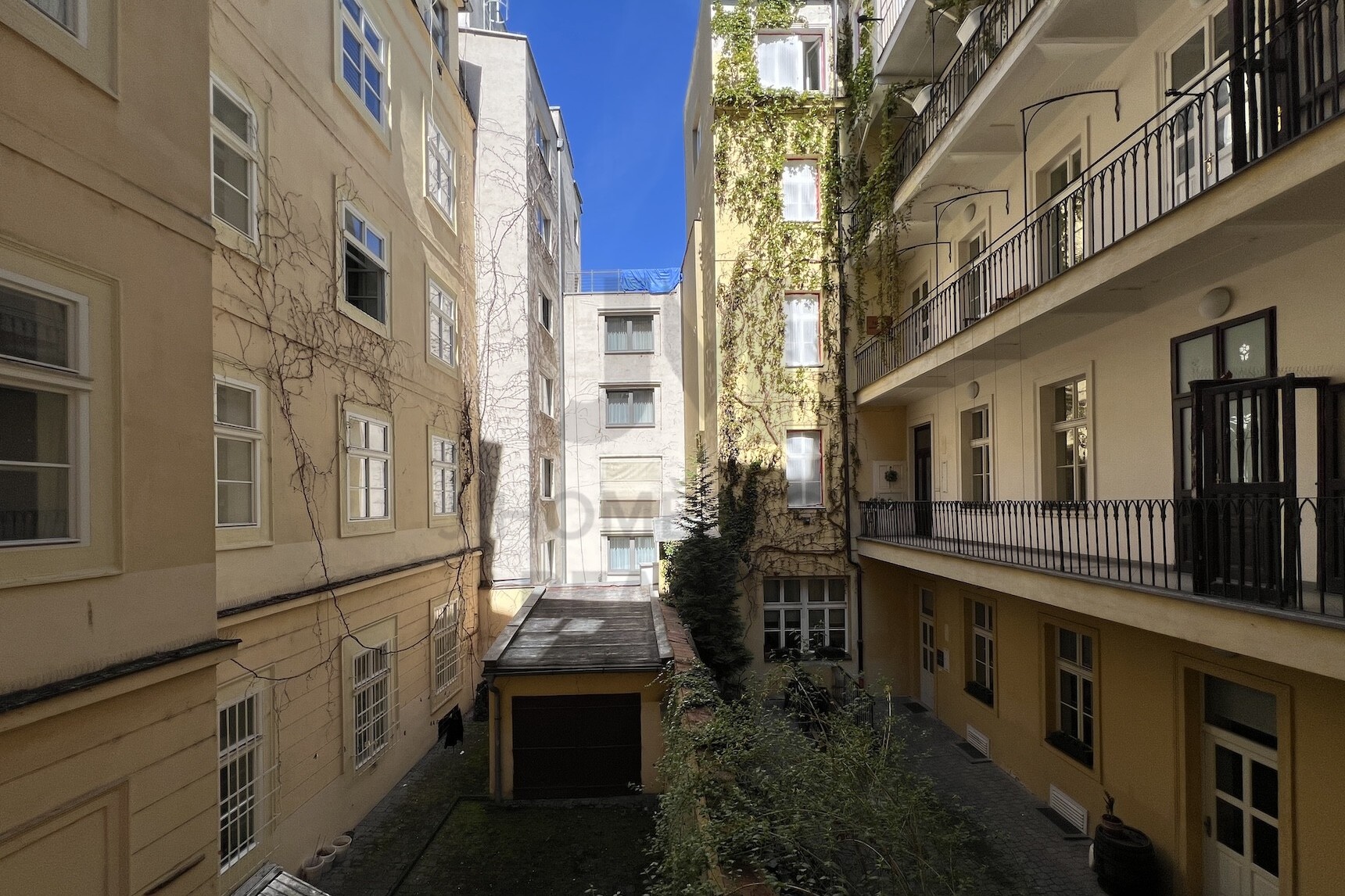 PRODEJ BYTU 4+1, Benediktská, Praha 1 - Staré Město