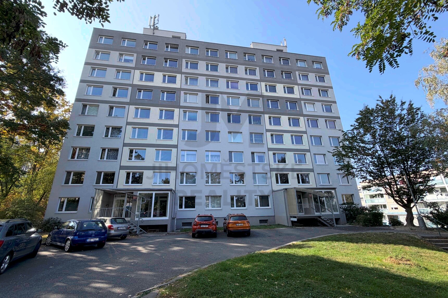 NÁJEM BYTU 3+kk S LODŽIÍ, Čenětická, Praha 4 - Chodov
